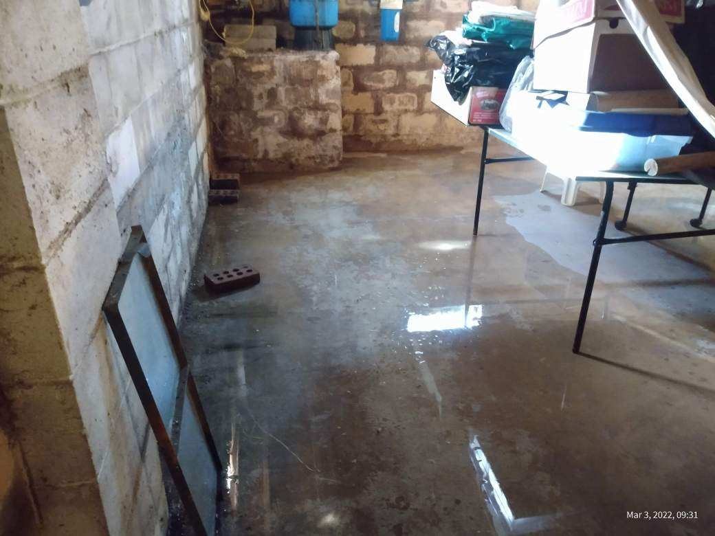 basement with water